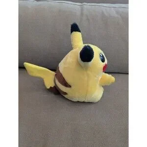 Nintendo Toys Vintage 999 Pokemon Yellow Fat Pikachu Plush